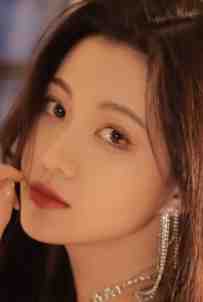 吃完妈妈做的蛋糕后，全村人都死了琳琳红霞